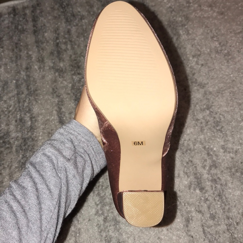 Shoes - Picture 4 of 4